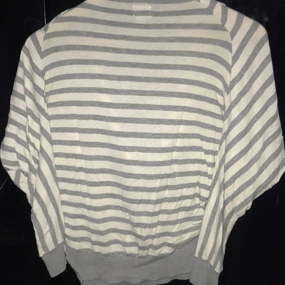 Bundle of 2 Converse Asymmetrical Cowl Neck & 3/4 Sleeve Black Sweaters - Picture 7 of 10